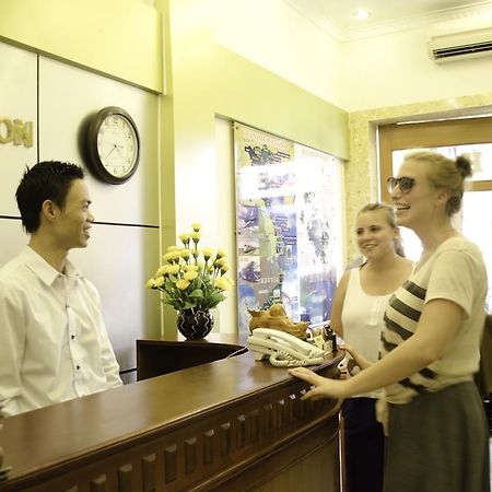 Hanoi Blue Moon Hotel Exterior foto